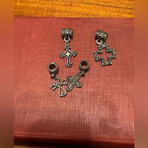Elegant Silver Tone Cross Charm Set - Picture 5 of 8